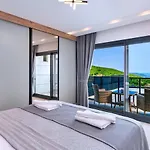 4 Bedroom Luxury With Private Pool Hot Tub * Kalkan