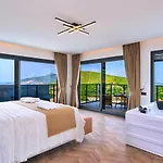 4 Bedroom Luxury With Private Pool Hot Tub * Kalkan