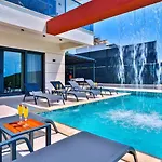 4 Bedroom Luxury With Private Pool Hot Tub Kalkan