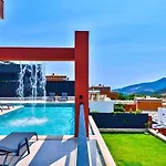4 Bedroom Luxury With Private Pool Hot Tub Villa