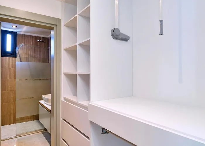 4 Bedroom Luxury With Private Pool Hot Tub