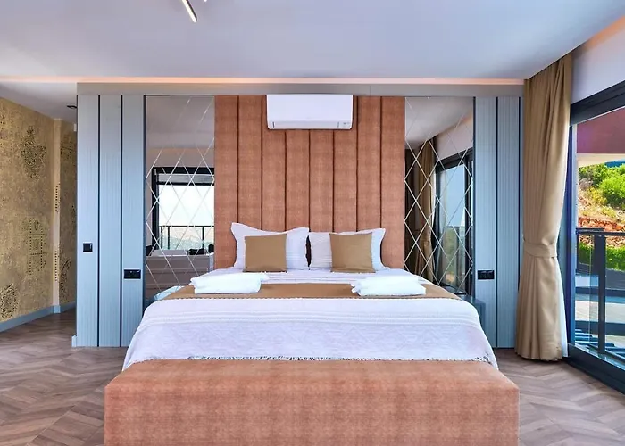 4 Bedroom Luxury With Private Pool Hot Tub Kalkan
