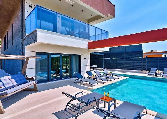 4 Bedroom Luxury With Private Pool Hot Tub * Kalkan