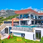 Vila 4 Bedroom Luxury With Private Pool Hot Tub Kalkan