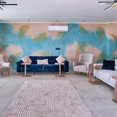 4 Bedroom Luxury With Private Pool Hot Tub Villa *