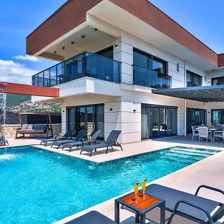4 Bedroom Luxury With Private Pool Hot Tub Villa