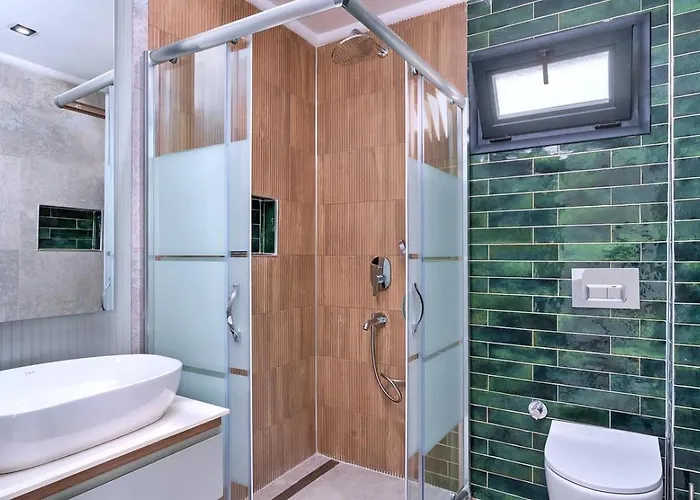 4 Bedroom Luxury With Private Pool Hot Tub